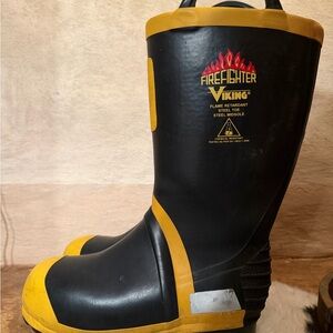 Size 12 Men’s Viking Firefighter boots